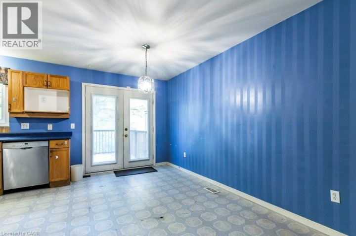 Photo 17 at 235 SAGINAW Parkway 46, Cambridge