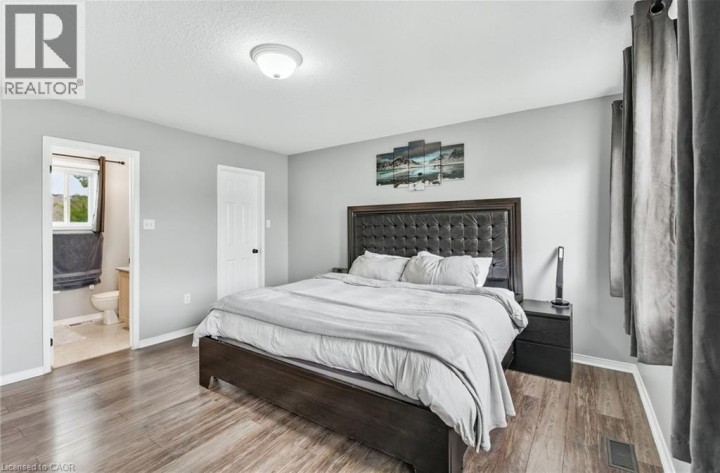 Photo 35 at 5 Mavin Street, Brantford