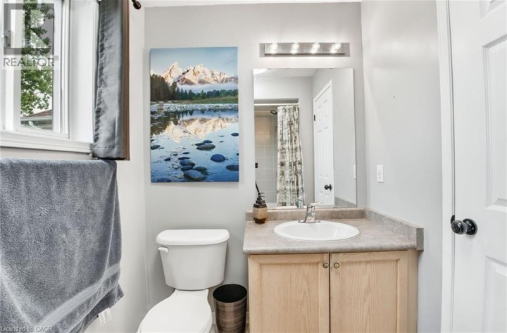 Photo 39 at 5 Mavin Street, Brantford