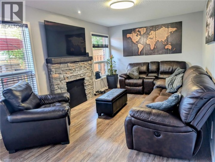 Photo 7 at 5 Mavin Street, Brantford