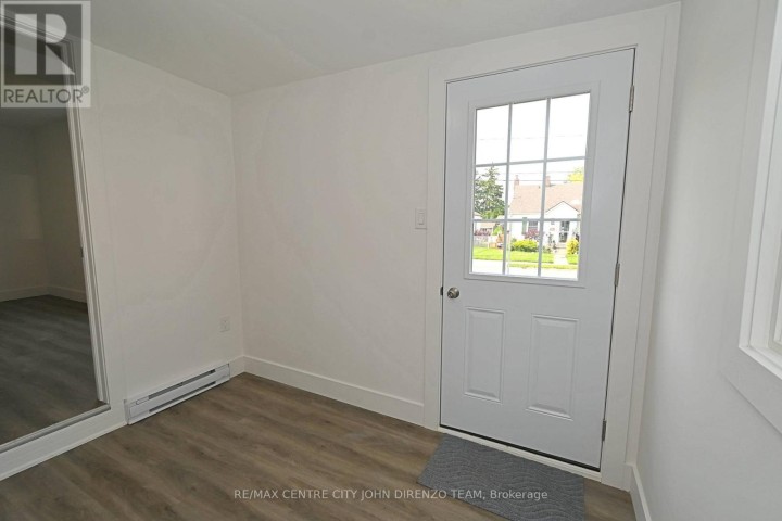 Photo 16 at 52 Woodworth Avenue, St. Thomas