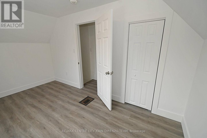 Photo 21 at 52 Woodworth Avenue, St. Thomas