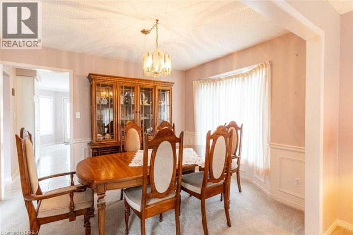 Photo 10 at 47 Maplecrest Lane, Brantford