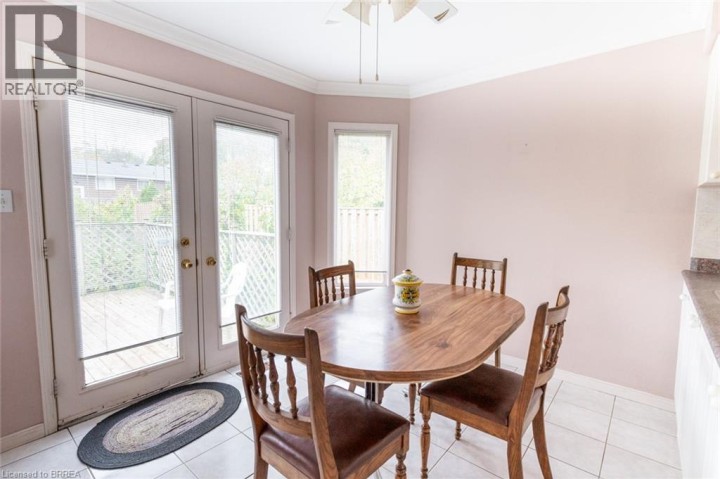 Photo 13 at 47 Maplecrest Lane, Brantford