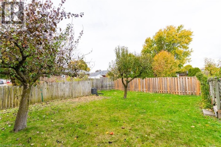 Photo 36 at 47 Maplecrest Lane, Brantford