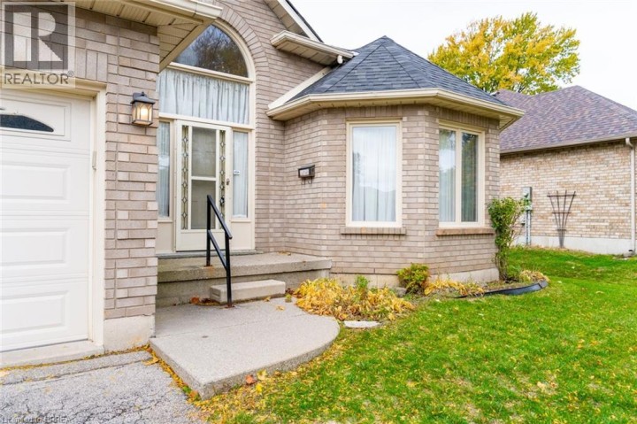 Photo 38 at 47 Maplecrest Lane, Brantford
