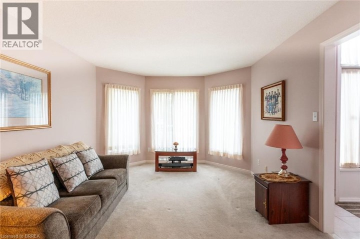 Photo 7 at 47 Maplecrest Lane, Brantford