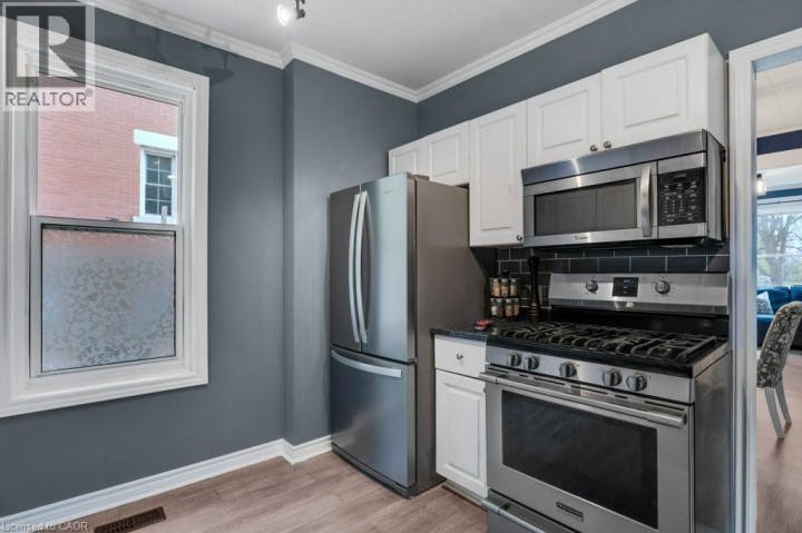 Photo 18 at 6 Glanville Avenue, Brantford