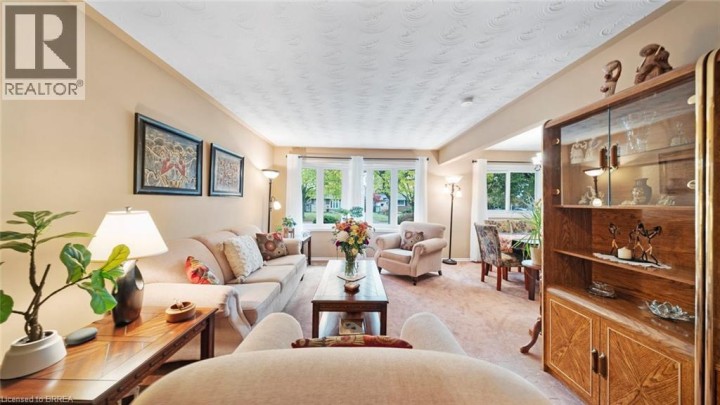 Photo 11 at 42 Palm Crescent, Brantford