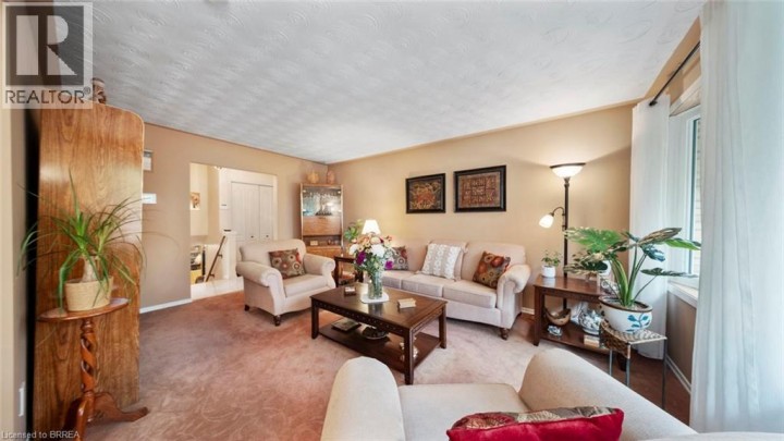 Photo 13 at 42 Palm Crescent, Brantford