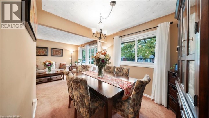 Photo 15 at 42 Palm Crescent, Brantford