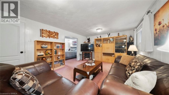 Photo 24 at 42 Palm Crescent, Brantford