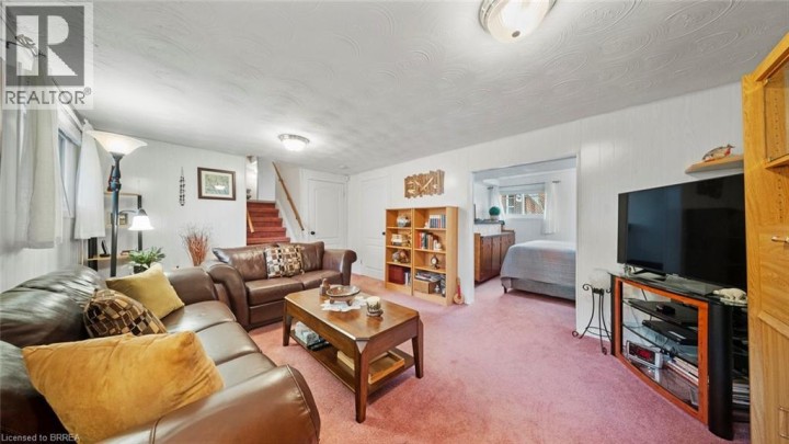 Photo 25 at 42 Palm Crescent, Brantford