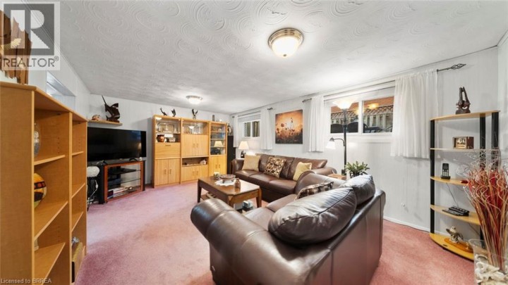 Photo 26 at 42 Palm Crescent, Brantford