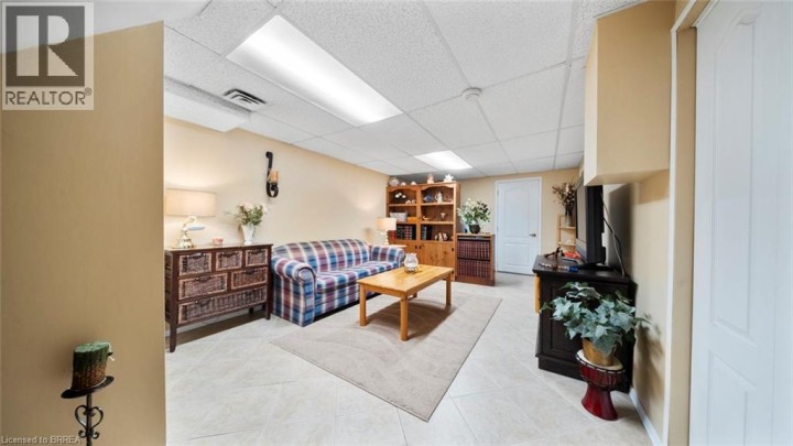 Photo 29 at 42 Palm Crescent, Brantford