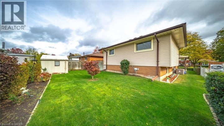 Photo 39 at 42 Palm Crescent, Brantford