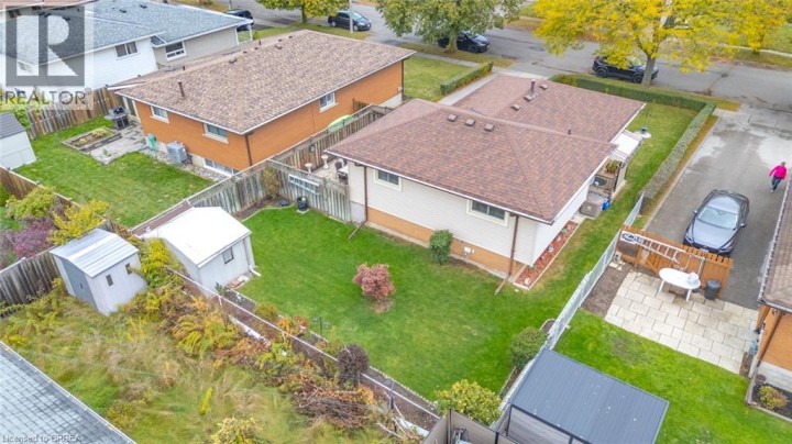 Photo 41 at 42 Palm Crescent, Brantford