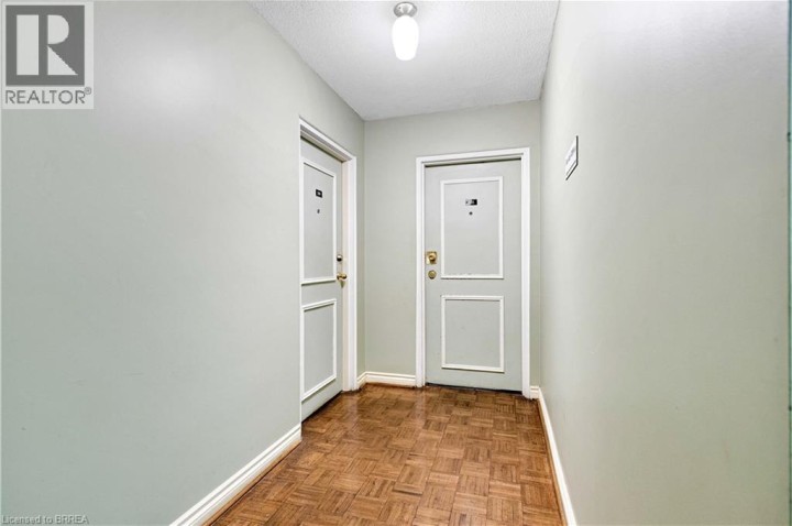 Photo 10 at 44 Dalhousie Street, Downtown Core, Brantford