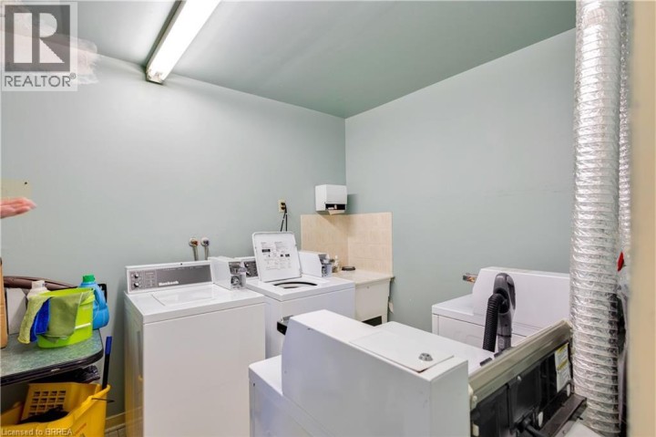 Photo 11 at 44 Dalhousie Street, Downtown Core, Brantford