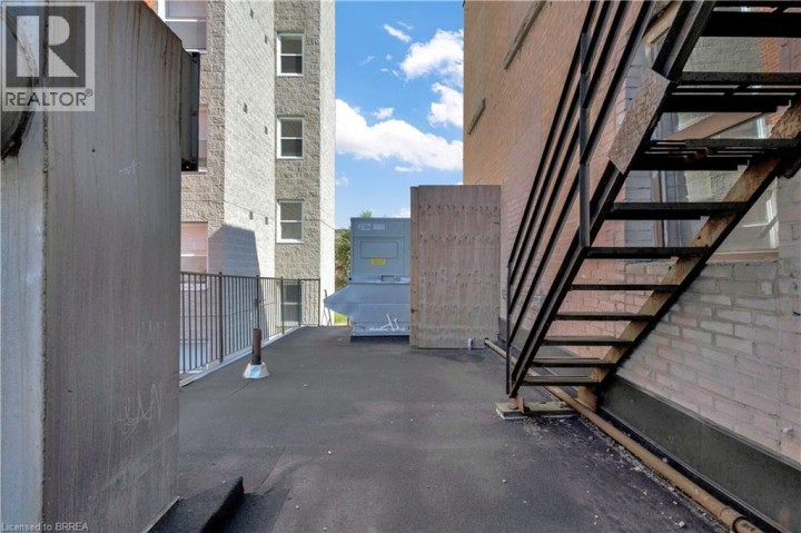 Photo 16 at 44 Dalhousie Street, Downtown Core, Brantford