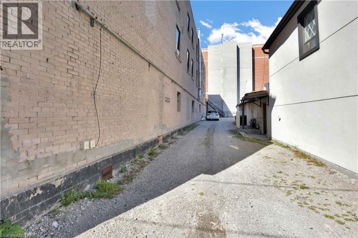 Photo 22 at 44 Dalhousie Street, Downtown Core, Brantford