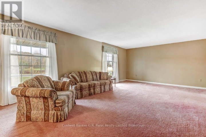 Photo 10 at 591960 OXFORD COUNTY Road 13, Norwich