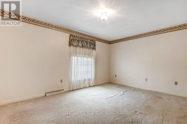 Photo 15 at 591960 OXFORD COUNTY Road 13, Norwich