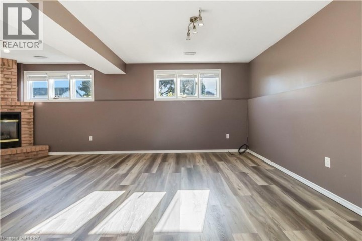 Photo 22 at 5 Cork Crescent, Brantford