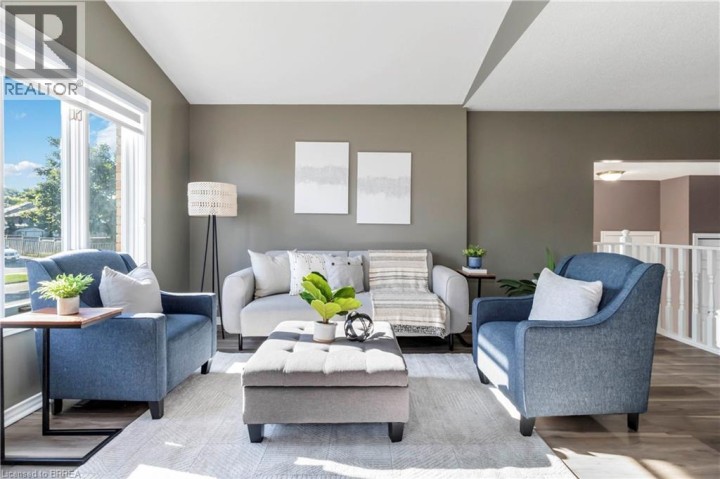 Photo 3 at 5 Cork Crescent, Brantford