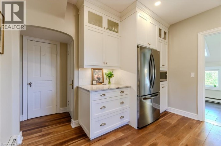 Photo 12 at 35 Egerton Street, Brantford