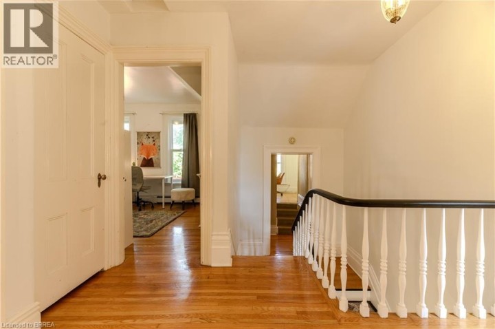 Photo 17 at 35 Egerton Street, Brantford