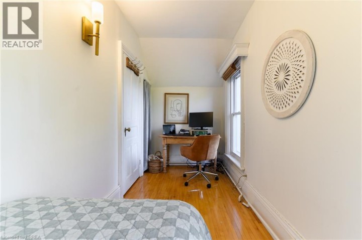 Photo 27 at 35 Egerton Street, Brantford