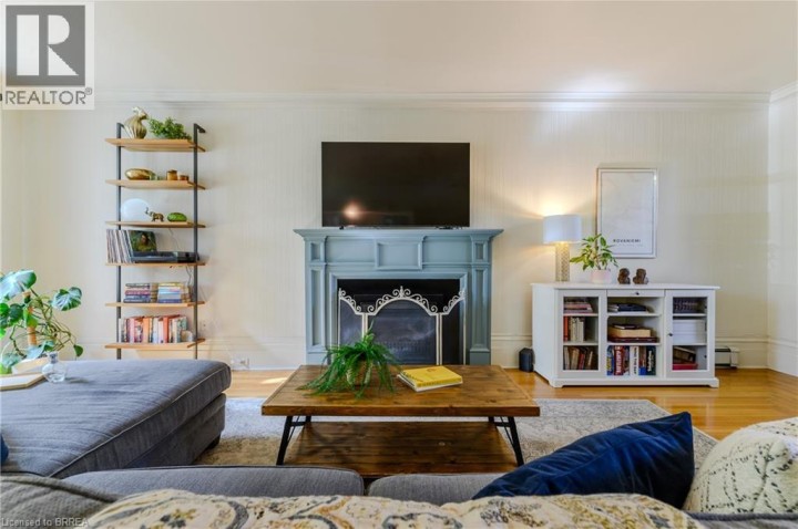 Photo 4 at 35 Egerton Street, Brantford