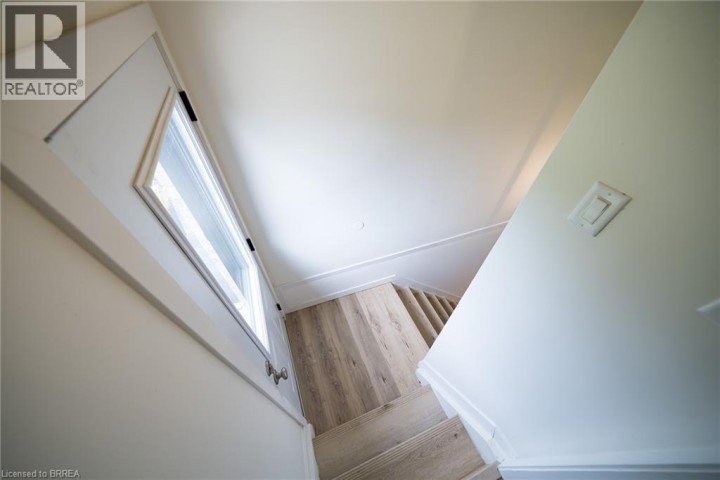 Photo 19 at 37 Rowanwood Avenue, Brantford