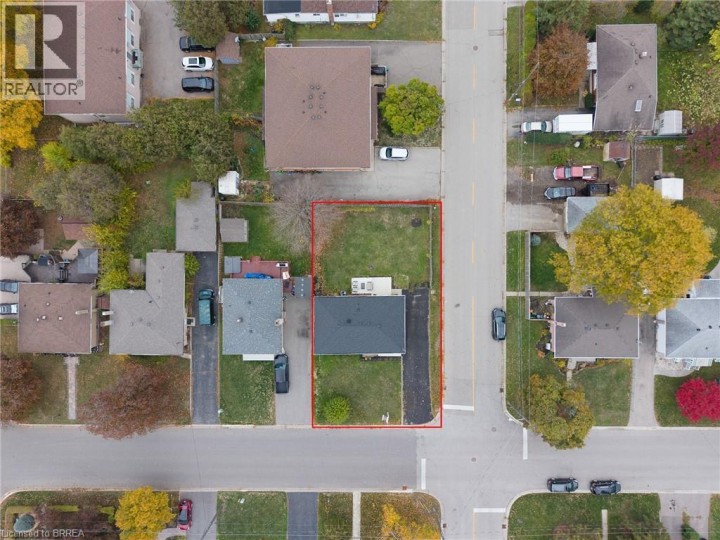 Photo 32 at 37 Rowanwood Avenue, Brantford