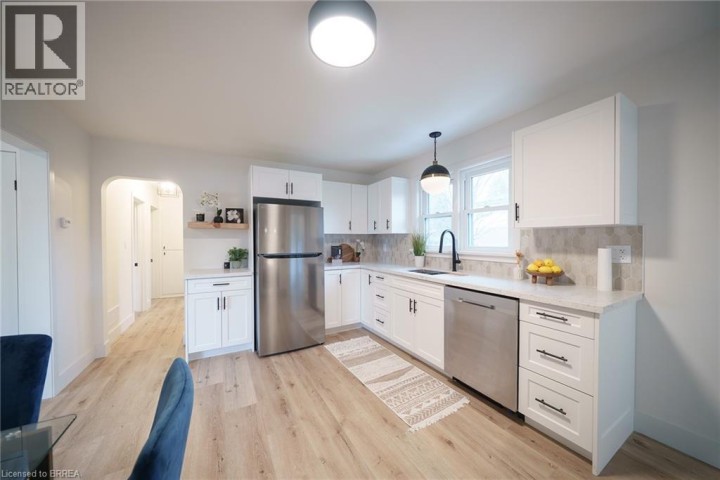 Photo 7 at 37 Rowanwood Avenue, Brantford