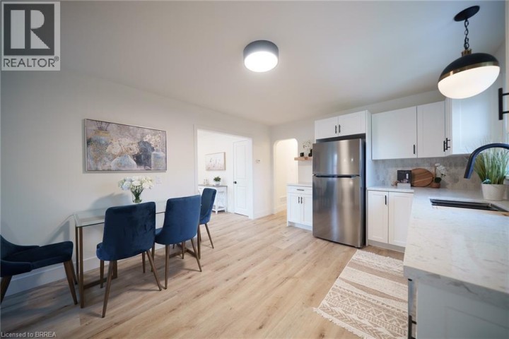 Photo 8 at 37 Rowanwood Avenue, Brantford