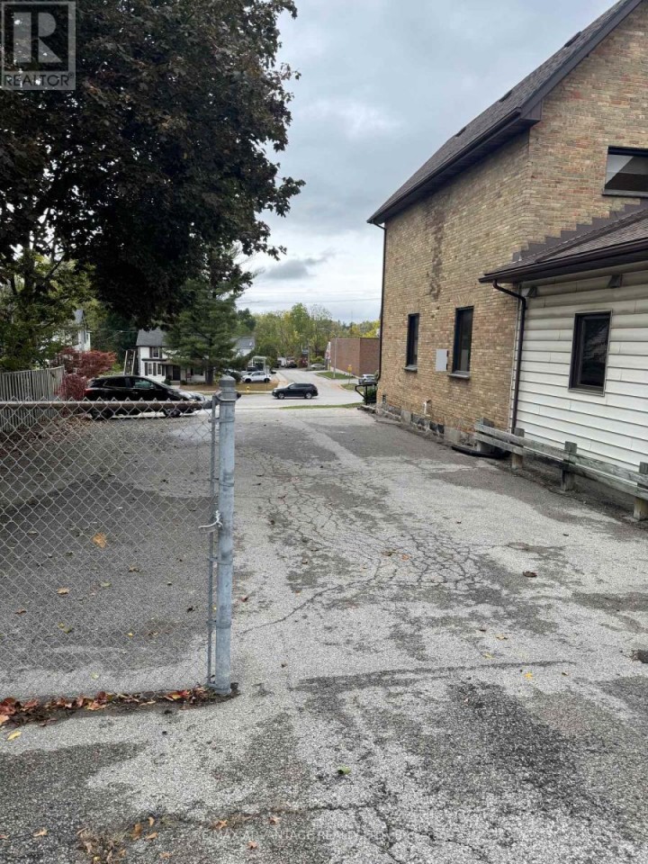 Photo 6 at 81 W Charles Street, Ingersoll - South, Ingersoll