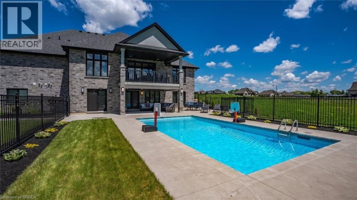 Photo 40 at 41 Ruijs Boulevard, Brantford