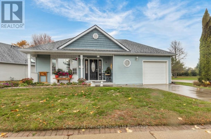 Photo 3 at 5 Dereham Drive, Tillsonburg