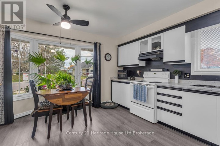 Photo 6 at 5 Dereham Drive, Tillsonburg