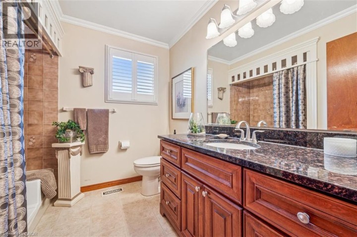 Photo 16 at 22 Myrtleville Drive, Brantford