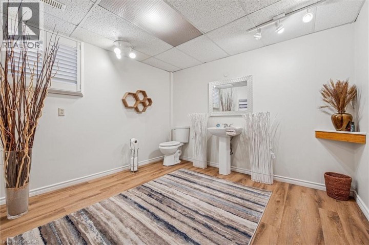 Photo 23 at 22 Myrtleville Drive, Brantford