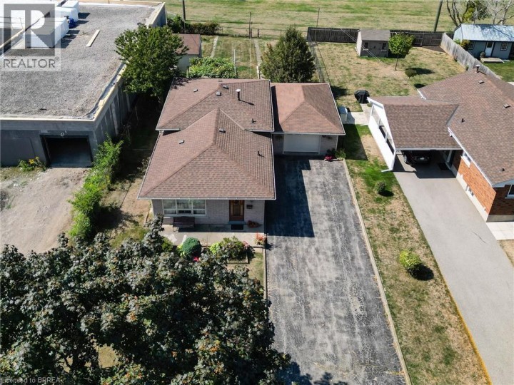 Photo 28 at 10 Linden Avenue, Brantford