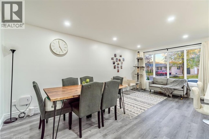 Photo 6 at 17 Kanata Crescent, Brantford