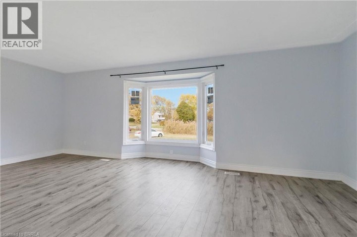 Photo 10 at 8 War Road, Brantford