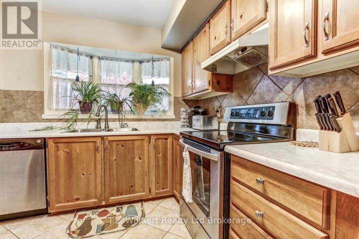 Photo 5 at 47 Seres Drive, Tillsonburg