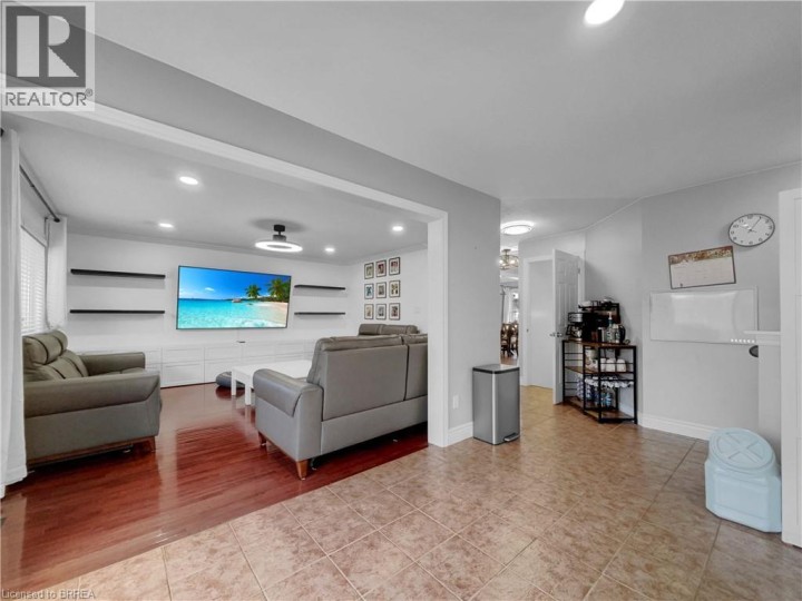 Photo 14 at 12 Shantz Avenue, Brantford