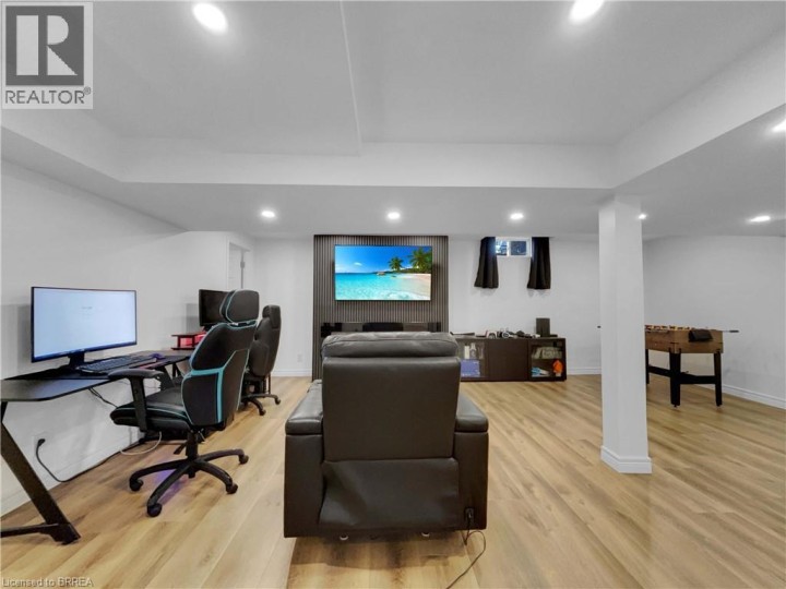 Photo 22 at 12 Shantz Avenue, Brantford