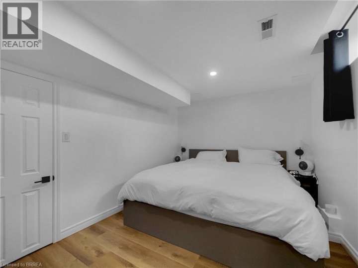 Photo 24 at 12 Shantz Avenue, Brantford